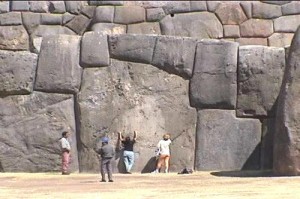 mpl_9_giant_stones_Sacsayhuaman