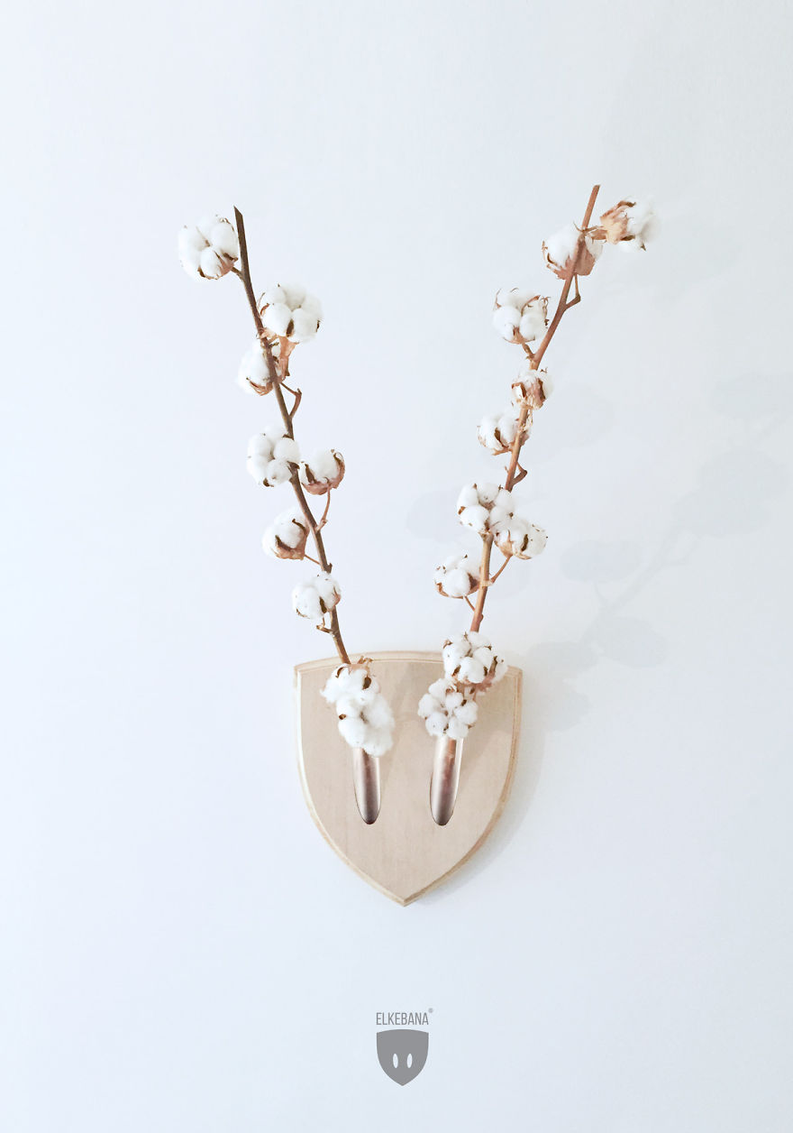 Turn-plants-into-vegan-antler-wall-mount-with-this-cool-design__880